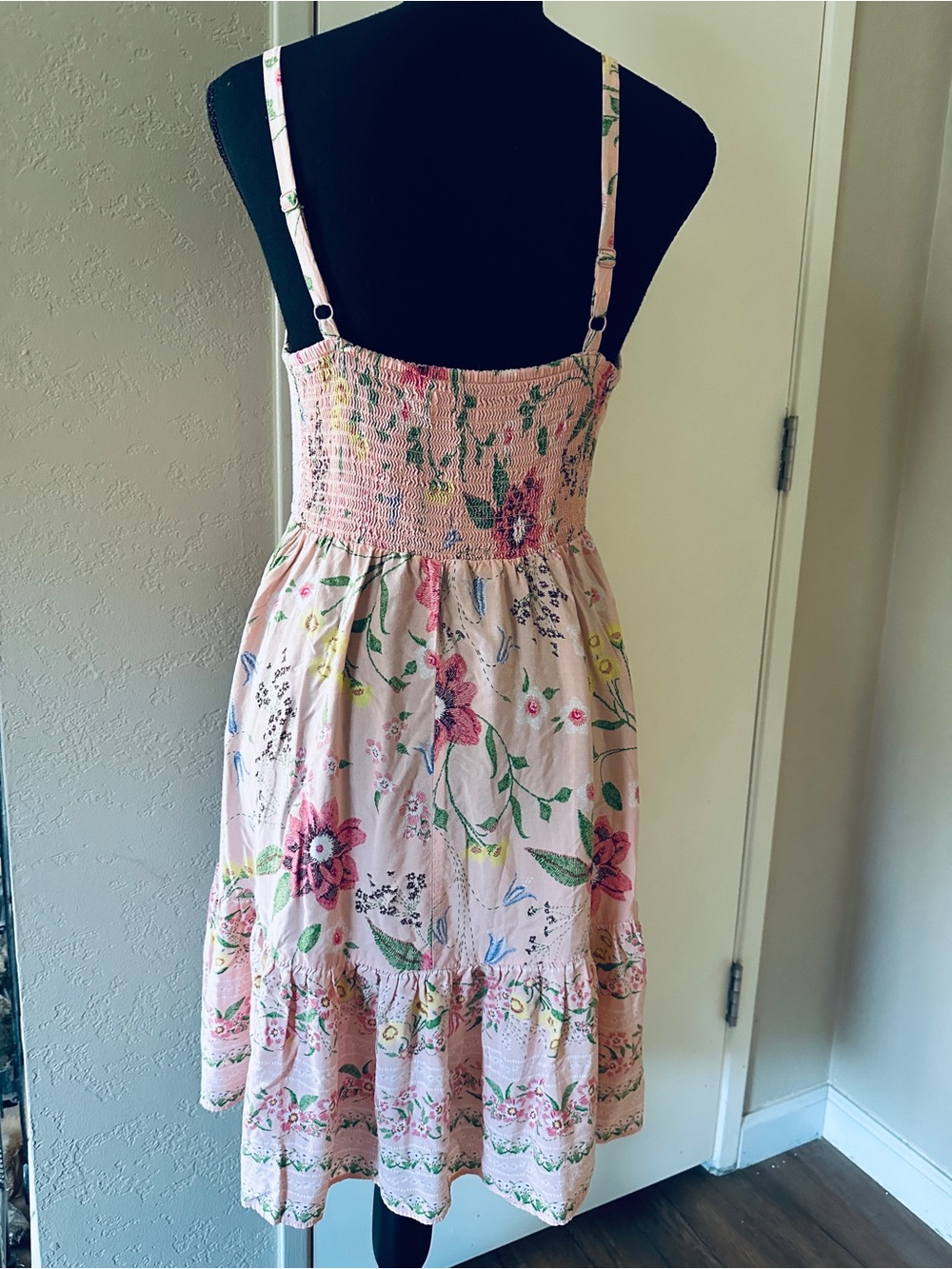 Old Navy Sundress- Medium Smocked  Blush Pink Floral - Picture 12 of 12